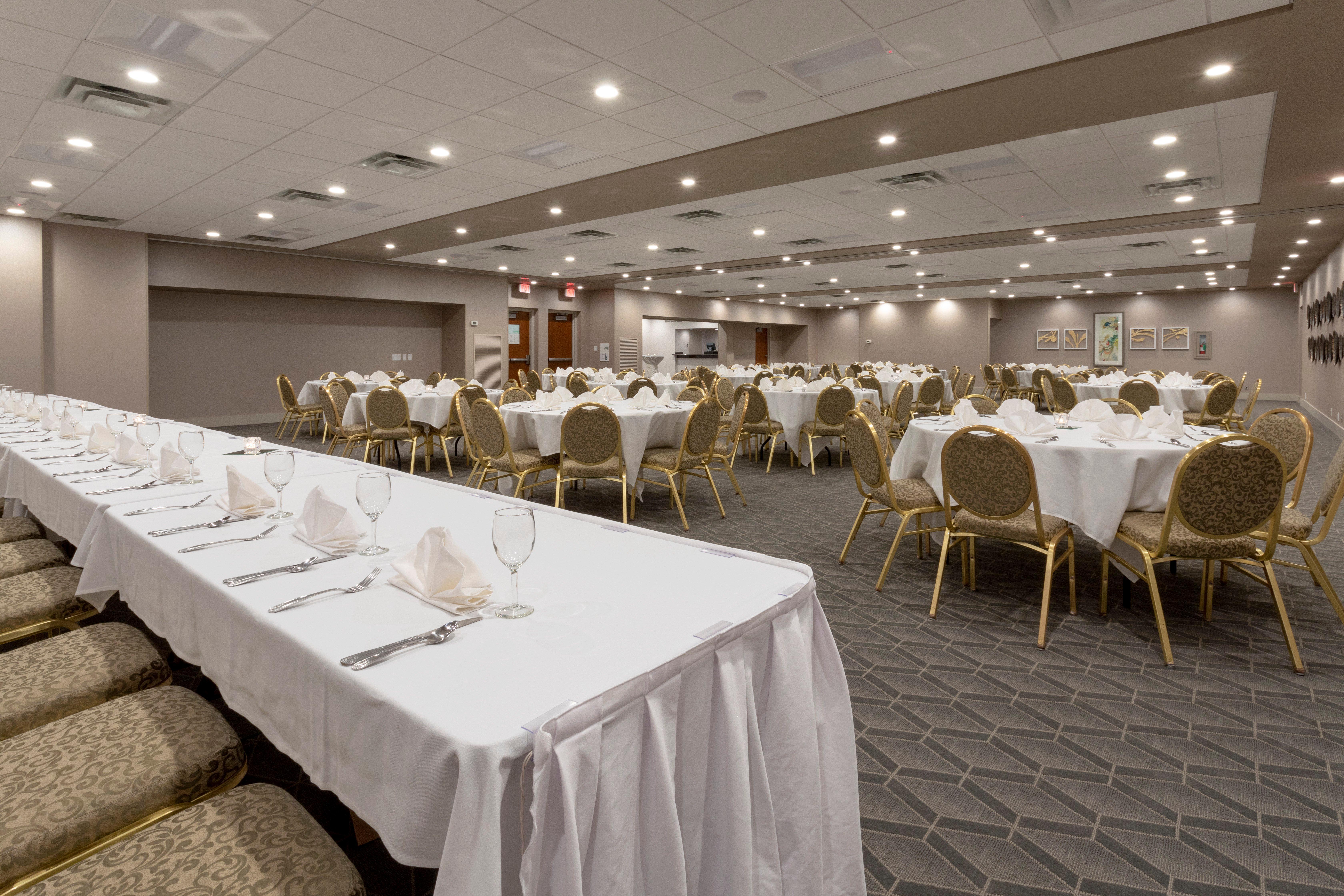 Holiday Inn Marquette By Ihg Ngoại thất bức ảnh