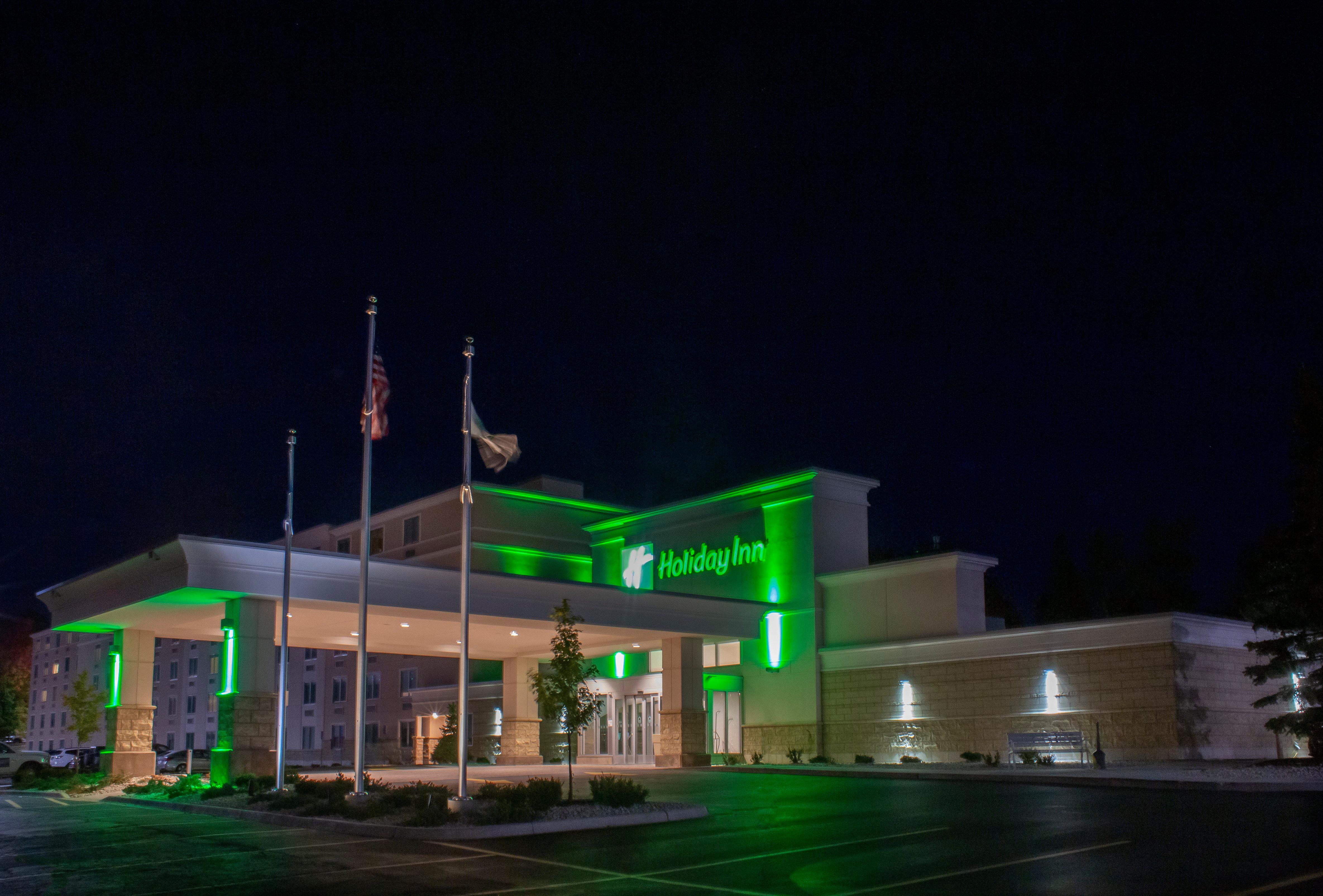 Holiday Inn Marquette By Ihg Ngoại thất bức ảnh
