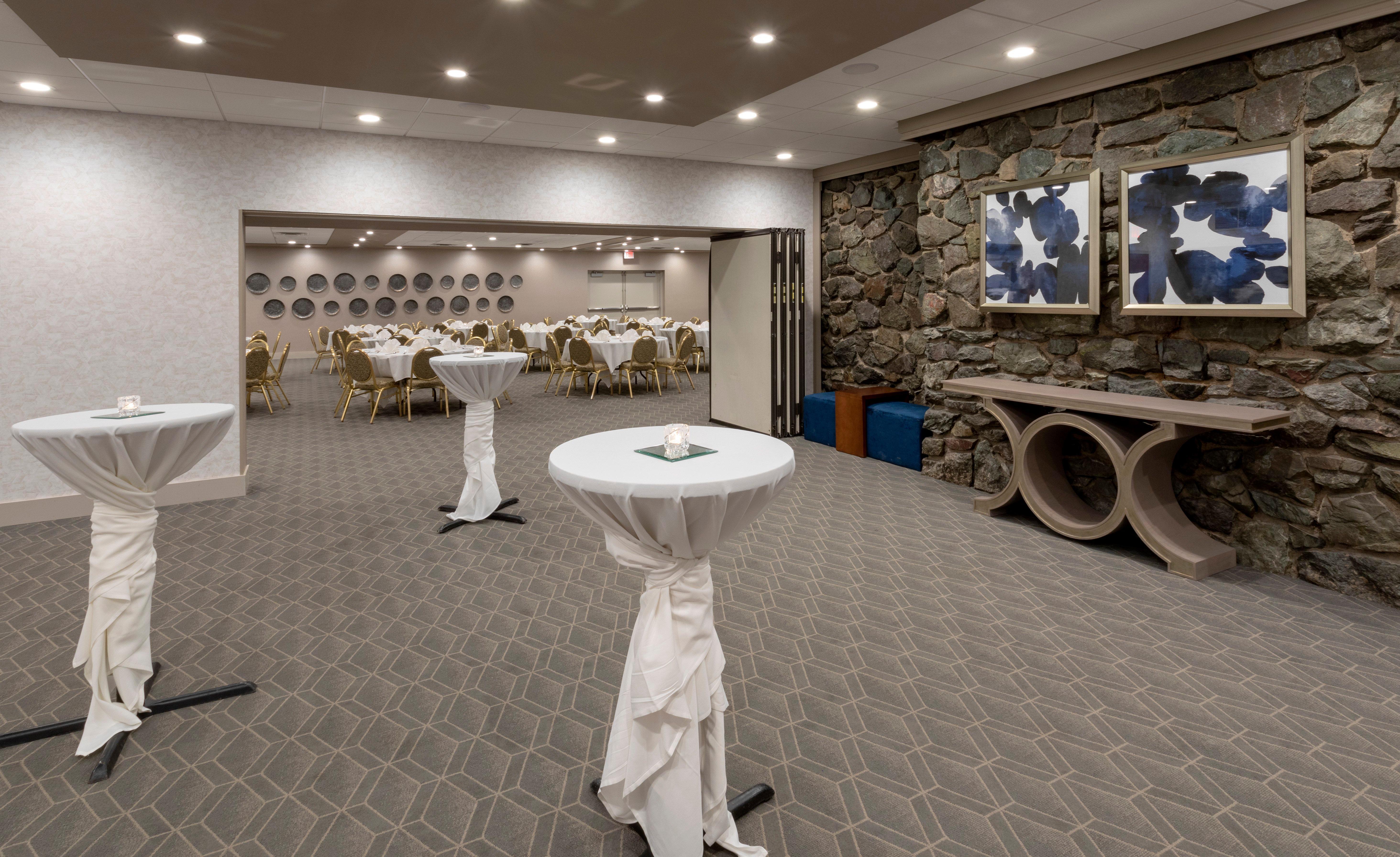 Holiday Inn Marquette By Ihg Ngoại thất bức ảnh